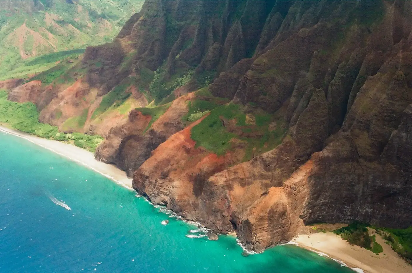 Nā Pali Coast tour scenery