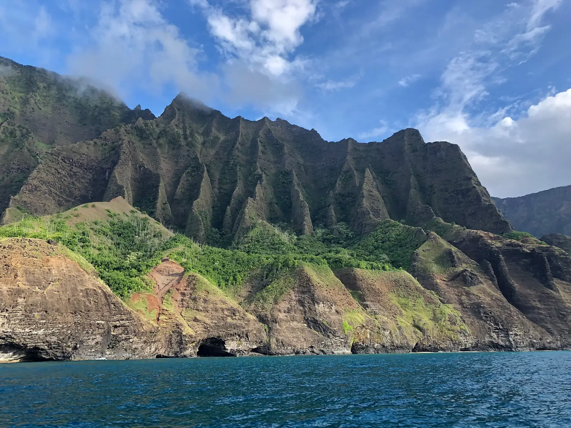 Nā Pali Summer Sight Seeing Adventures